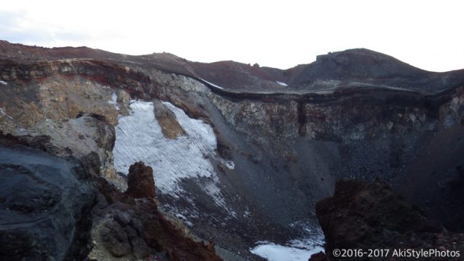 初登山が富士山!なぜか雨の中を単独で富士登山した話