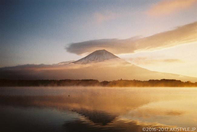 「写ルンです」で撮影した笠雲と富士山