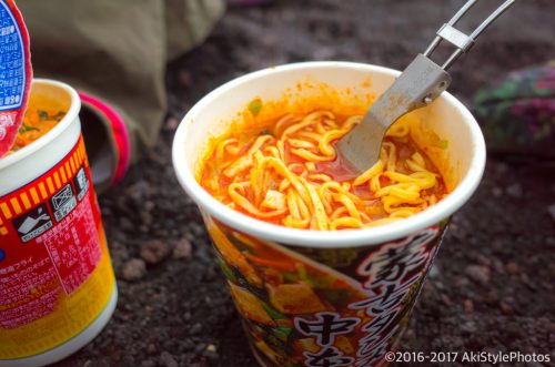 4回目の富士登山。富士山の頂上で食べるカップ麺は格別だった