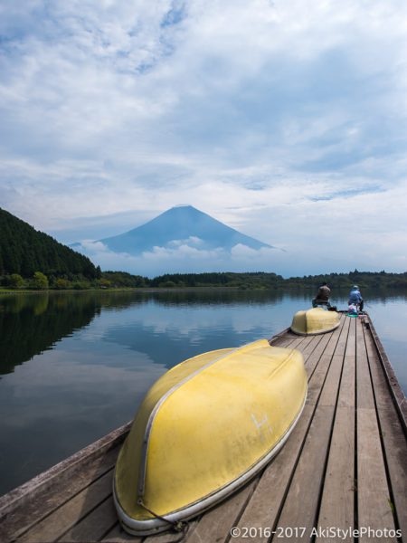 田貫湖からの富士山とボート桟橋
