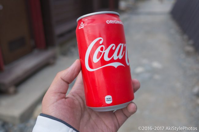 北岳山荘の自販機のコーラ