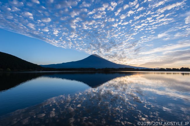 田貫湖からの巻積雲と富士山のリフレクション