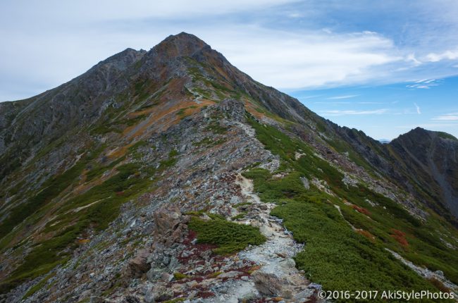 北岳山荘から北岳の頂へ