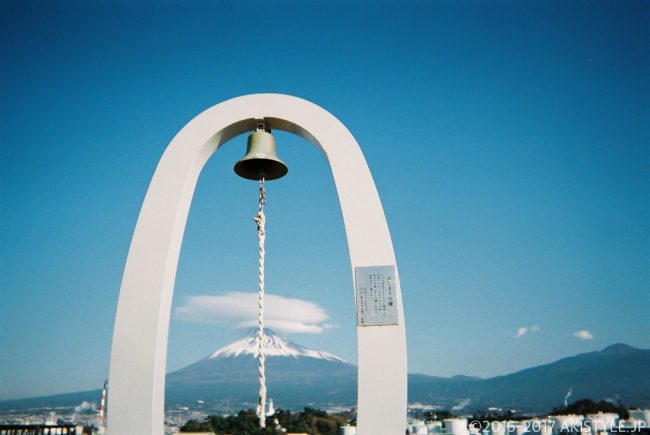「写ルンです」で撮影した富士山と田子の浦