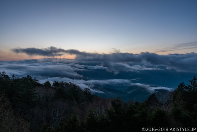 七面山、敬慎院からの雲海と富士山