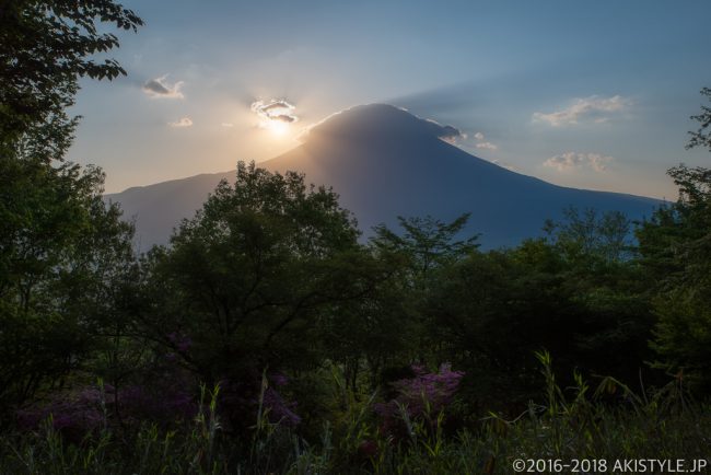 長者ヶ岳への登山道から見る富士山と日の出