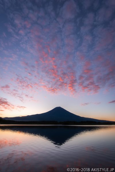 田貫湖の朝焼けと富士山