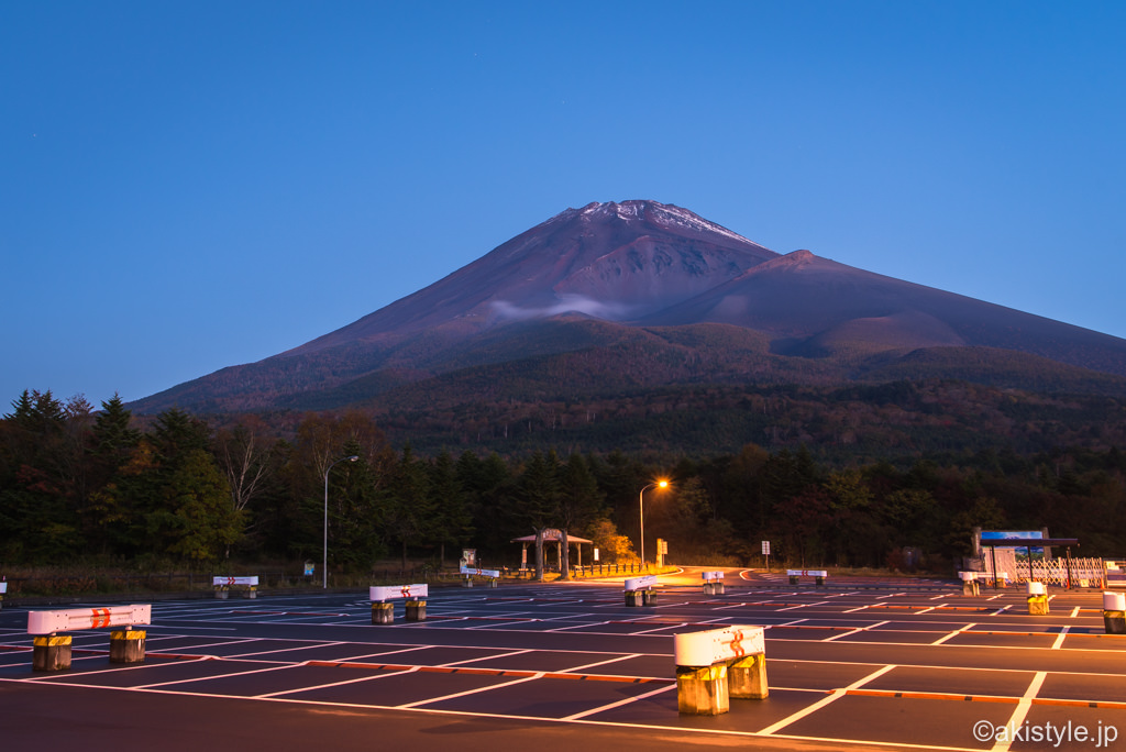 水ヶ塚公園からの夜景と富士山