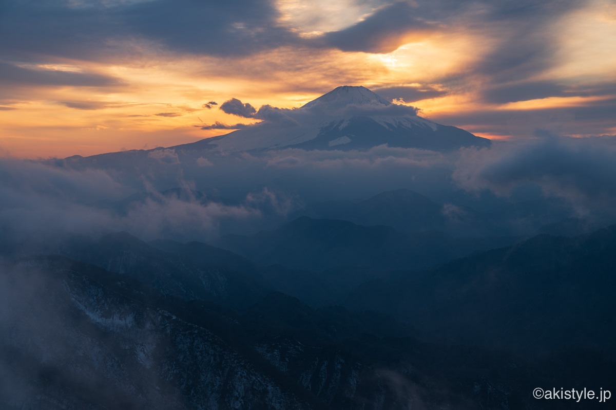 塔ノ岳から夕焼けと富士山